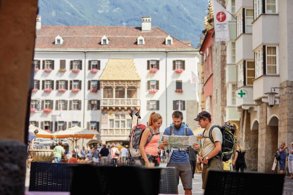 Innsbruck Tourismus Goldenes Dachl Altstadt 7 scaled