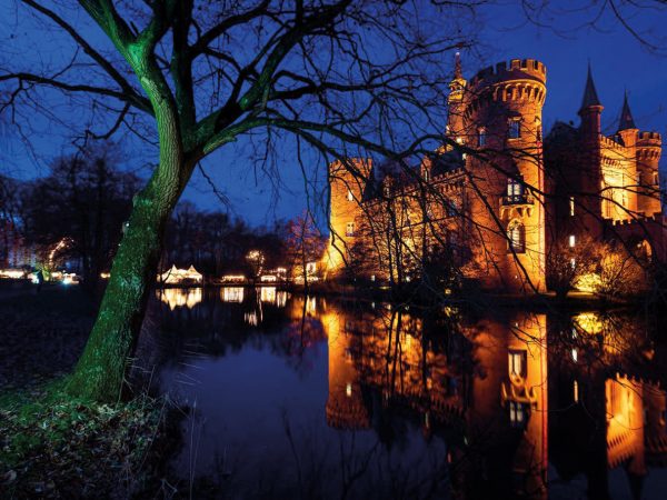 Kunsthandwerker-Weihnachtsmarkt Schloss Moyland